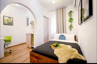 Cocktail Apartments I Central Stay in Piata Romana - Bukarest - 7