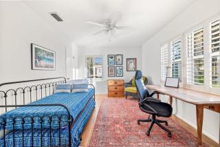 Charming 3BR Family Home Near Downtown & Beach - 7