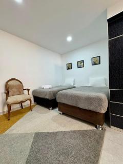Apartamento Independiente 2 camas individuales - 0