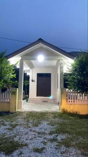 Indah Homestay - 2