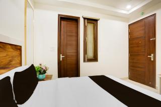 Townhouse Sukun Villa - New Delhi - 7