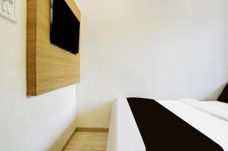 Hotel O Mount Residency - Mumbai - 1