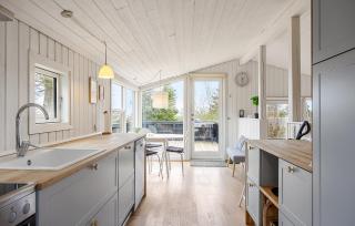 Amazing Home In Glesborg With Kitchen - 3