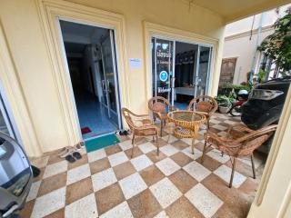 Khopchai Guesthouse - 8
