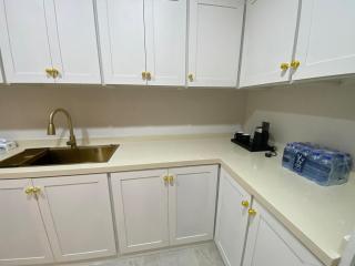 Elegant 3 Bedroom Apartment, Sala, Kitchen and Outdoor Terrace - Riad - 4