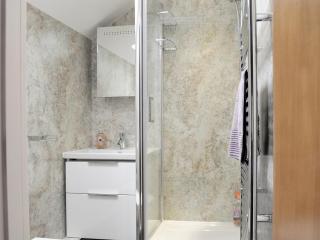 9 Howrahs Court - Keswick - 3