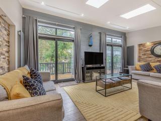 The Powys Lodge - New Quay - 6