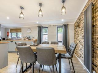 The Powys Lodge - New Quay - 4