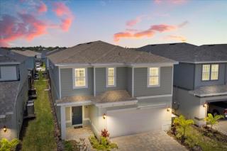 7 Bedrooms 55 Bathrooms Windsor Cay 15952Cc - 0