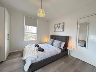 Scenic 3BR Stay | Mountain Views & Peaceful Vibes - Morwell - 2