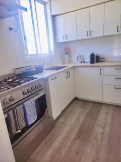 Scenic 3BR Stay | Mountain Views & Peaceful Vibes - 2