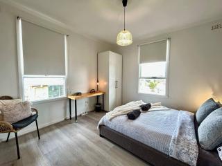 Scenic 3BR Stay | Mountain Views & Peaceful Vibes - 4