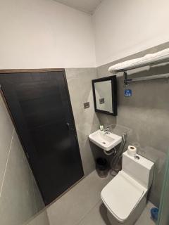 Kubera Heritage Inn - Trivandrum - 9