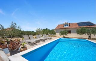 Amazing Home In Vodice With Private Swimming Pool, Can Be Inside Or Outside - 2