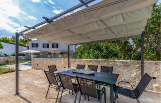 Awesome Apartment In Medulin - 5