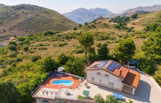 5 Bedroom Nice Home In Monreale - Monreale - 0