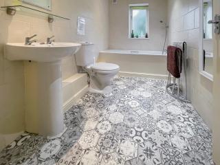 Lily Pad 6 - Uk43915 - Nassington - 1