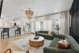 The Beach Oasis In Dallas, Pool & Sauna - Plano - 0