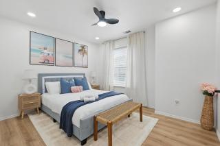 The Beach Oasis In Dallas, Pool & Sauna - Plano - 6
