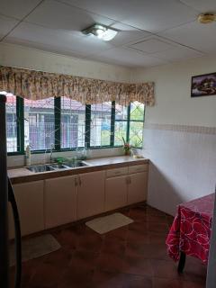 Garden's Guest House, Semenyih - Beranang - 3