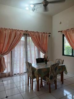 Garden's Guest House, Semenyih - Beranang - 2