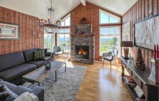 Gorgeous Home In Sjusjøen With Sauna - Sjusjøen - 4