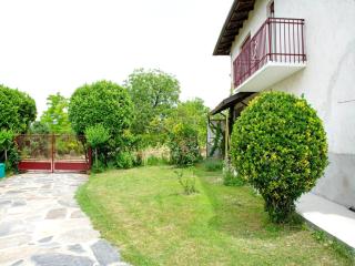 Holiday home in Asti with a lovely hill view from the garden - Moncucco Torinese - 6