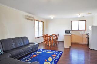 Alwyns By The Sea - Inverloch - 6