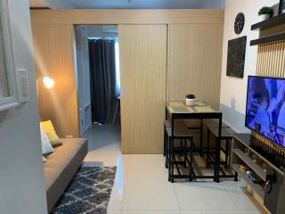 Grass residences Tower 4 near SM North Mall - Manila - 8