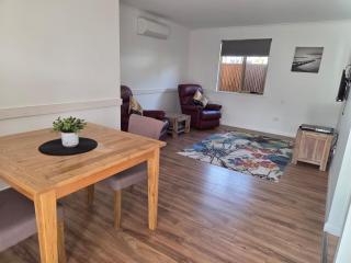 Pelicans Albany Middleton Beach - 6