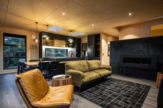 Luxury Modern Home with Ocean & Native Bush Views - Waikawa - 2