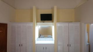 Reste En Jaunte inside The Cattleya Hotel - Tunapuna - 2