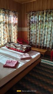 Insal Guest House Mulbekh - - 6