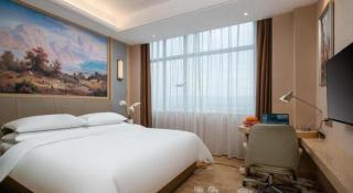Vienna Hotel Yunnan Qujin High-Speed Railway Station Wuguan 1st Middle School - Qujing - 0