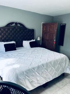 Hill View Villas - 1