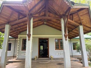 Hill Top Villa - Up Diyaluma Falls - Beautiful Colonial Villa - - 2