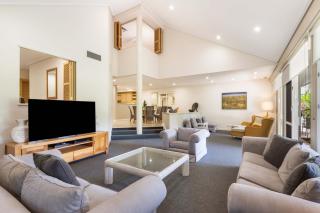 Mirage Resort Villa 418 with access to Sheraton Facilities - Port Douglas - 1