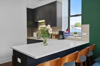 Spacious 420 Friendly 3BR Retreat Near McCormick Place and Soldier Field - Chicago - 6