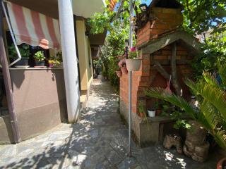 Lile Pestani Accommodation - Peštani - 5