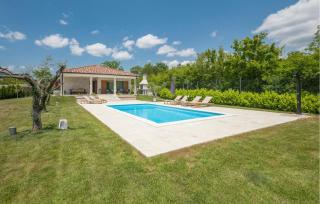 Amazing Home In Strped With Wifi - - 0