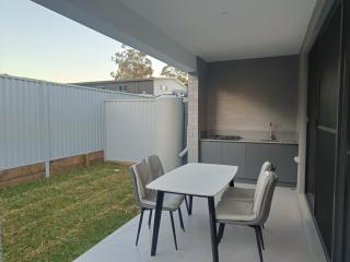 Queen Room in Modern, Guildford House - R94 - Guildford - 7