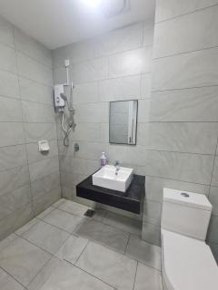 Sky Tree Service Apartment, Bukit Indah - Johor Bahru - 3