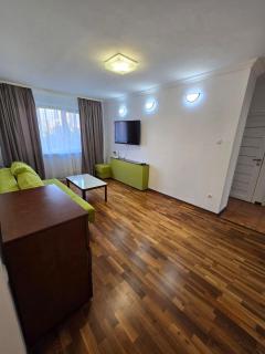 LUX 1 Bedroom Apartment near Gulliver Mall - Kiev - 2