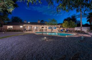 Scottsdale Free Heated Pool & Private Pickle Ball - Phoenix - 7