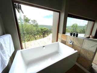 RoiSan Private Game Lodge - Rooiberg - 6