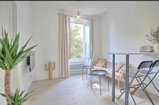 T2 avec terrasse en rdc de maison de ville - Hyères - 2