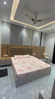 7th Heaven Hotel - Hisār - 4