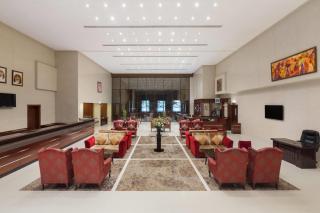 Ramada Hotel & Suites by Wyndham Ajman - Ajman - 9