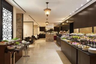 Ramada Hotel & Suites by Wyndham Ajman - Ajman - 6