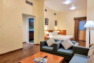 Ramada Hotel & Suites by Wyndham Ajman - 2